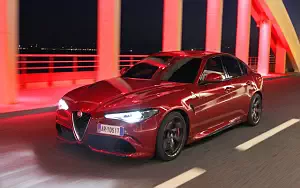 Cars wallpapers Alfa Romeo Giulia Quadrifoglio - 2016