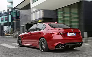 Cars wallpapers Alfa Romeo Giulia Quadrifoglio - 2016