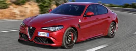 Alfa Romeo Giulia Quadrifoglio - 2016