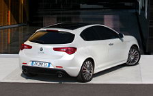 Cars wallpapers Alfa Romeo Giulietta - 2010