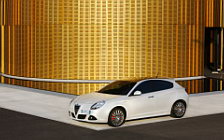 Cars wallpapers Alfa Romeo Giulietta - 2010