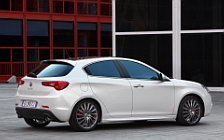 Cars wallpapers Alfa Romeo Giulietta - 2010