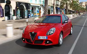 Cars wallpapers Alfa Romeo Giulietta Quadrifoglio Verde - 2014