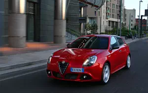 Cars wallpapers Alfa Romeo Giulietta Quadrifoglio Verde - 2014