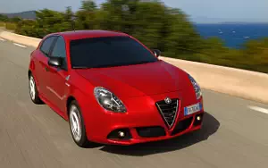 Cars wallpapers Alfa Romeo Giulietta Quadrifoglio Verde - 2014