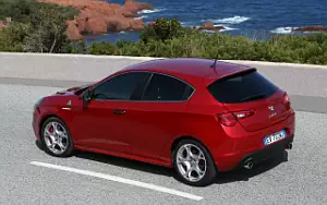 Cars wallpapers Alfa Romeo Giulietta Quadrifoglio Verde - 2014