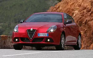 Cars wallpapers Alfa Romeo Giulietta Quadrifoglio Verde - 2014