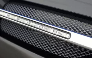 Cars wallpapers Aston Martin Rapide (Quantum Silver) - 2010