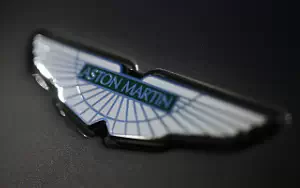 Cars wallpapers Aston Martin Rapide (Quantum Silver) - 2010