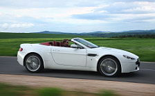 Cars wallpapers Aston Martin V8 Vantage Roadster Stratus White - 2008