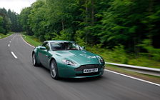 Cars wallpapers Aston Martin V8 Vantage Racing Green - 2008