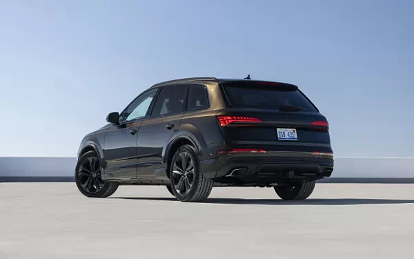 Cars wallpapers Audi Q7 55 TFSI quattro (Tamarind Brown Metallic) US-spec - 2025