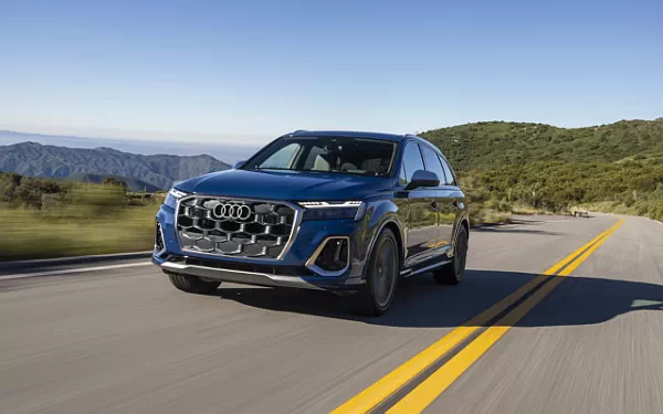 Cars wallpapers Audi SQ7 TFSI (Ascari Blue Metallic) US-spec - 2025