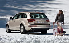 Cars wallpapers Audi Q7 - 2010