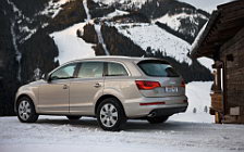 Cars wallpapers Audi Q7 - 2010