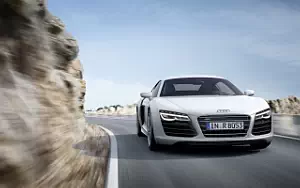 Cars wallpapers Audi R8 V10 - 2012