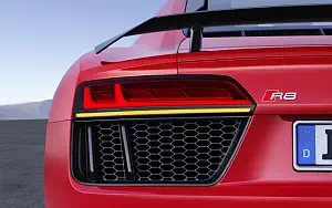 Cars wallpapers Audi R8 V10 plus - 2009