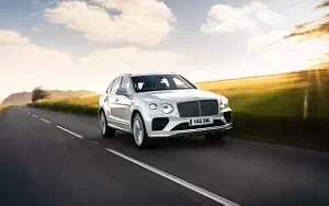 Cars wallpapers Bentley Bentayga Hybrid First Edition (Ghost White) UK-spec - 2021