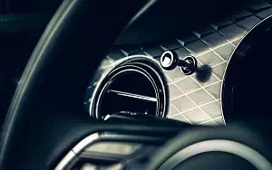 Cars wallpapers Bentley Bentayga V8 (Alpine Green) - 2020