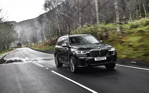 Cars wallpapers BMW X7 M50d UK-spec - 2019