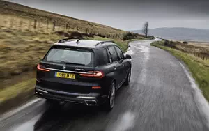 Cars wallpapers BMW X7 M50d UK-spec - 2019