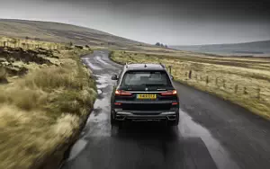 Cars wallpapers BMW X7 M50d UK-spec - 2019