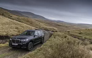 Cars wallpapers BMW X7 M50d UK-spec - 2019
