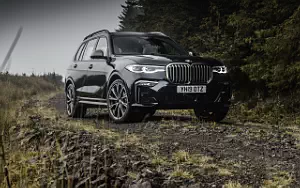 Cars wallpapers BMW X7 M50d UK-spec - 2019