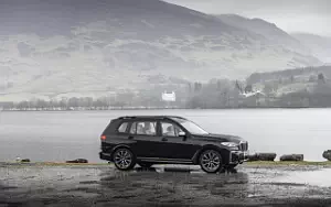 Cars wallpapers BMW X7 M50d UK-spec - 2019