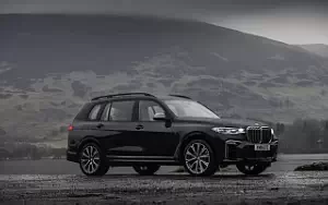 Cars wallpapers BMW X7 M50d UK-spec - 2019