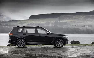 Cars wallpapers BMW X7 M50d UK-spec - 2019