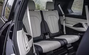 Cars wallpapers BMW X7 M50d UK-spec - 2019