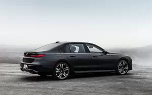 Cars wallpapers BMW 760i xDrive M Sport US-spec - 2022