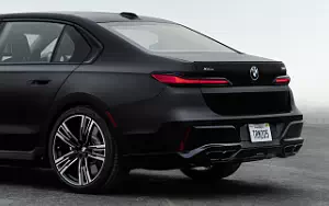 Cars wallpapers BMW 760i xDrive M Sport US-spec - 2022
