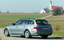 BMW 5-Series Touring - 2004