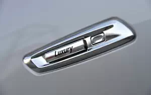 Cars wallpapers BMW 530d Luxury Line - 2013