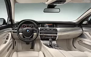 Cars wallpapers BMW 530d xDrive Touring Modern Line - 2013