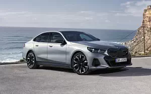 Cars wallpapers BMW i5 M60 xDrive (Frozen Pure Grey) - 2023
