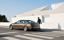 Cars wallpapers BMW 750Li - 2012