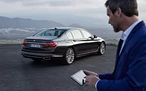 Cars wallpapers BMW 750Li xDrive - 2009