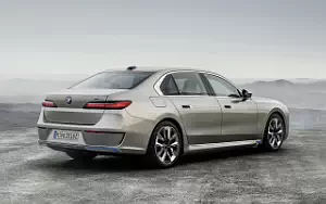 Cars wallpapers BMW i7 xDrive60 - 2022