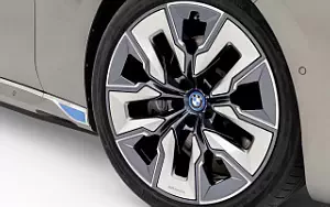 Cars wallpapers BMW i7 xDrive60 - 2022