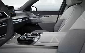 Cars wallpapers BMW i7 xDrive60 - 2022