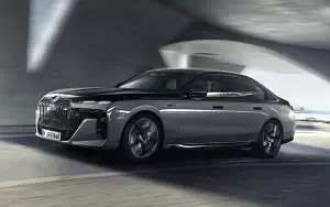 Cars wallpapers BMW M760e xDrive - 2022