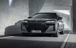 Cars wallpapers BMW M760e xDrive - 2022
