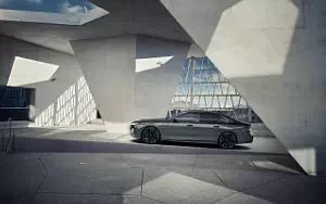 Cars wallpapers BMW M760e xDrive - 2022