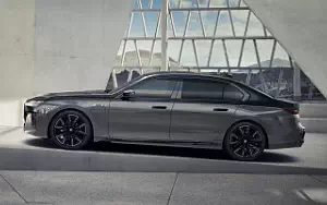 Cars wallpapers BMW M760e xDrive - 2022