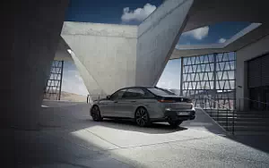 Cars wallpapers BMW M760e xDrive - 2022
