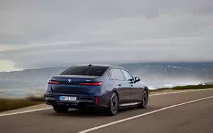 Cars wallpapers BMW i7 M70 xDrive (Frozen Tanzanite Blue) - 2023