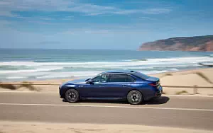 Cars wallpapers BMW i7 M70 xDrive (Frozen Tanzanite Blue) - 2023